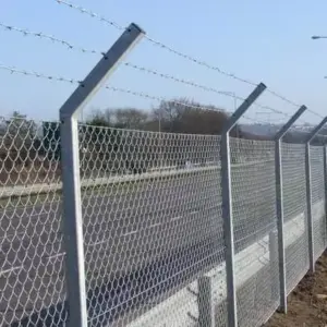 شبوك ساندوتش بانل مظلات سواتر | شبوك